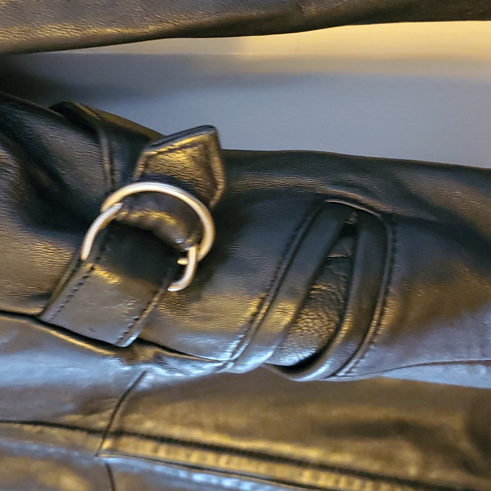 Butter Soft Genuine Leather Jacket - Picture 4 of 9